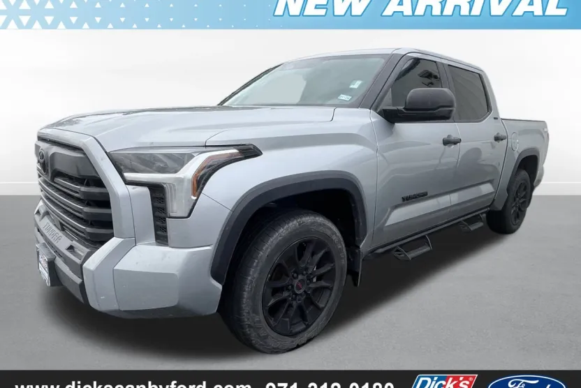 2024 Toyota Tundra SR5 photo 1