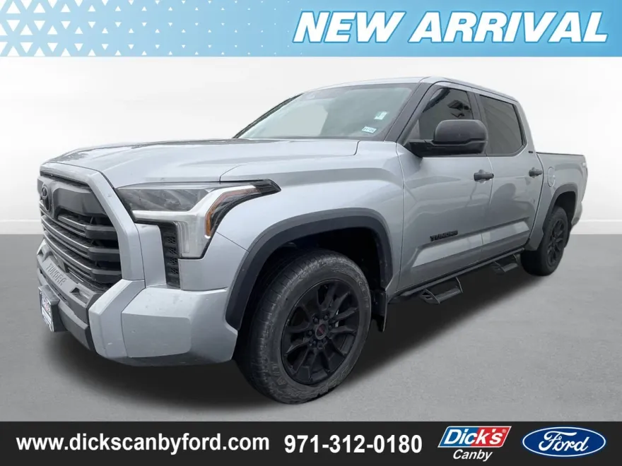 2024 Toyota Tundra SR5 photo 1