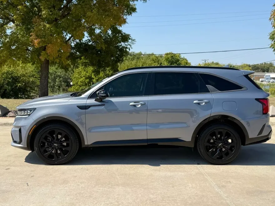 2022 Kia Sorento photo 1