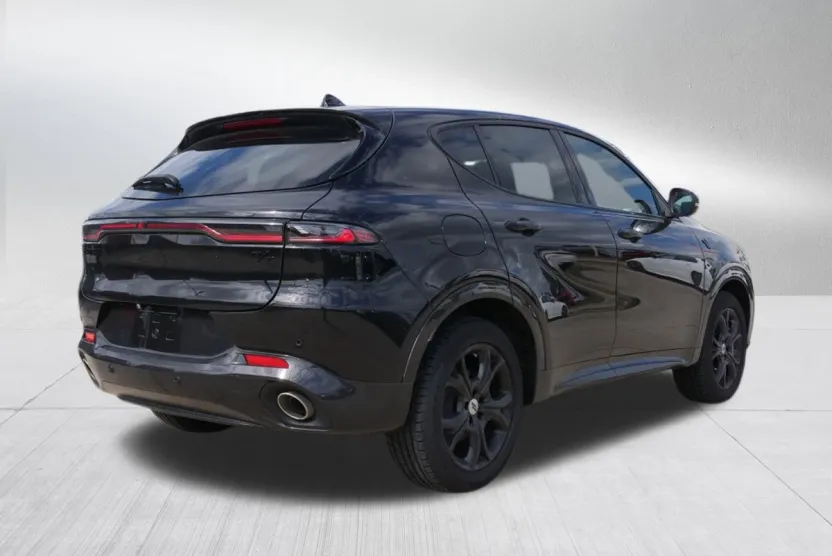 2024 Dodge Hornet R/T photo 1