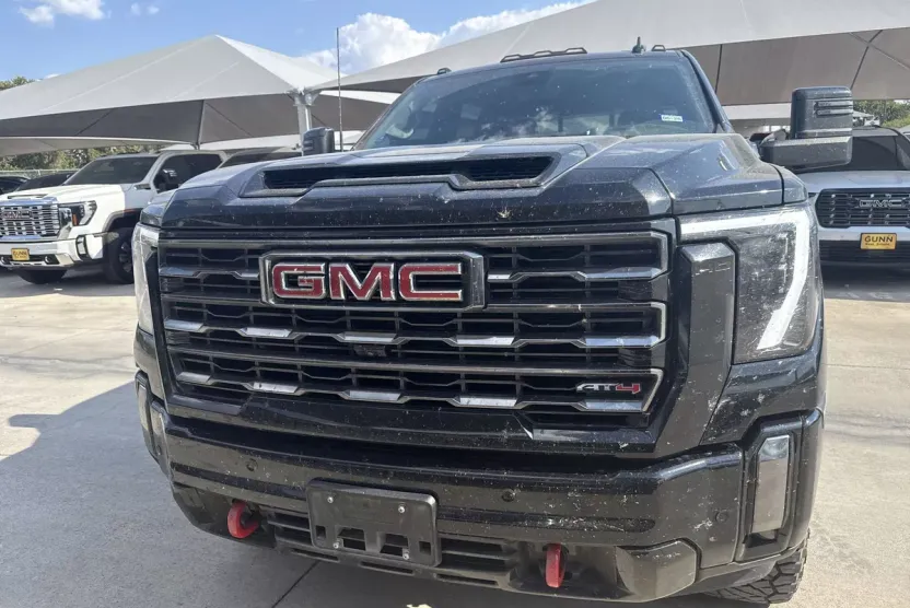 2024 Gmc Sierra HD AT4 photo 1
