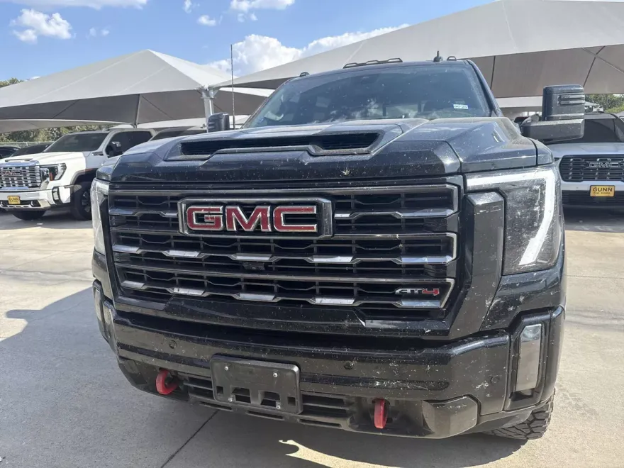 2024 Gmc Sierra HD AT4 photo 1