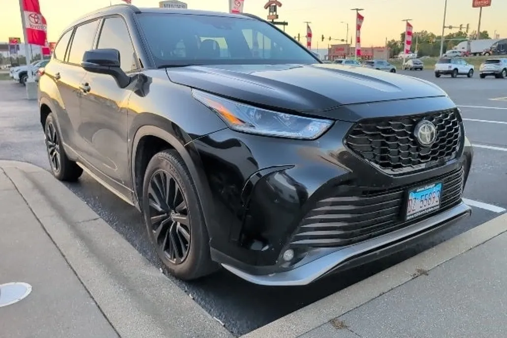 2023 Toyota Highlander Limited Platinum XLE XSE photo 1