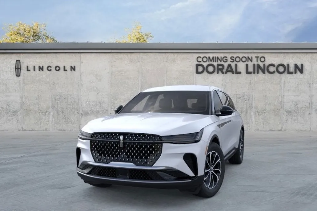 2025 Lincoln Nautilus Premiere photo 1