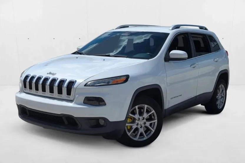 2017 Jeep Cherokee Latitude Sport photo 1