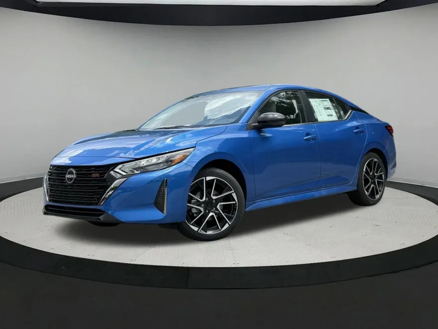 2025 Nissan Sentra SR photo 1