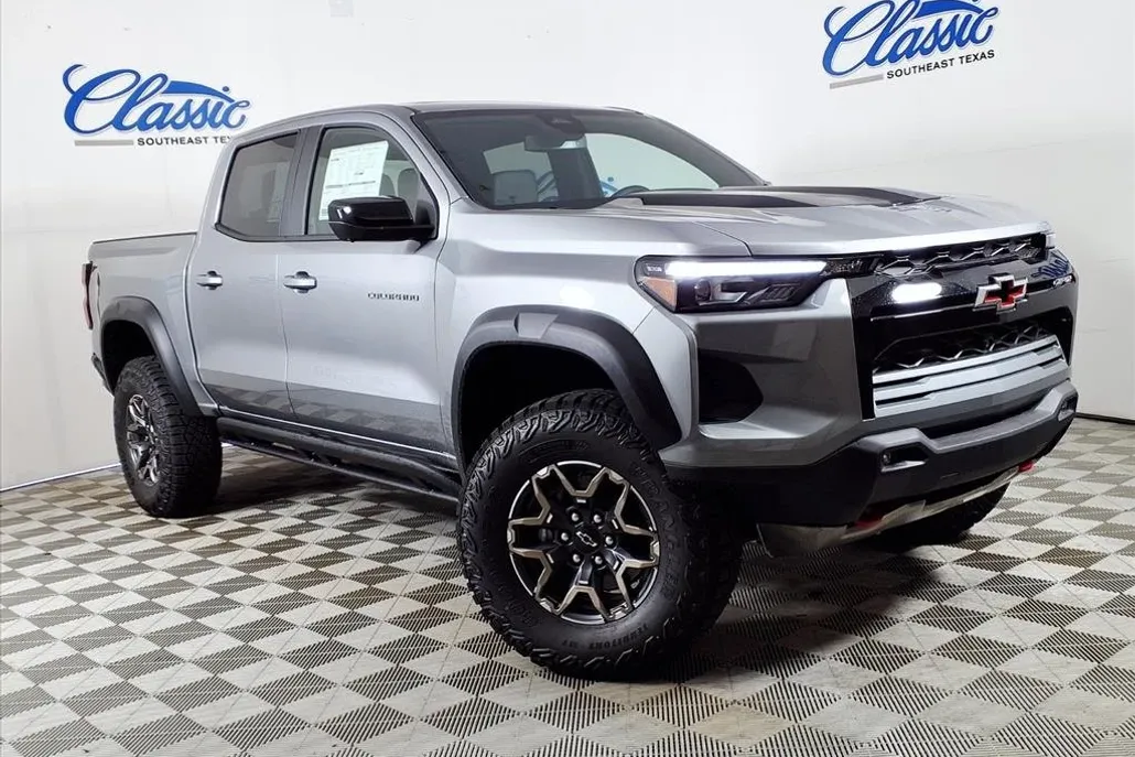 2026 Chevrolet Colorado ZR2 photo 1