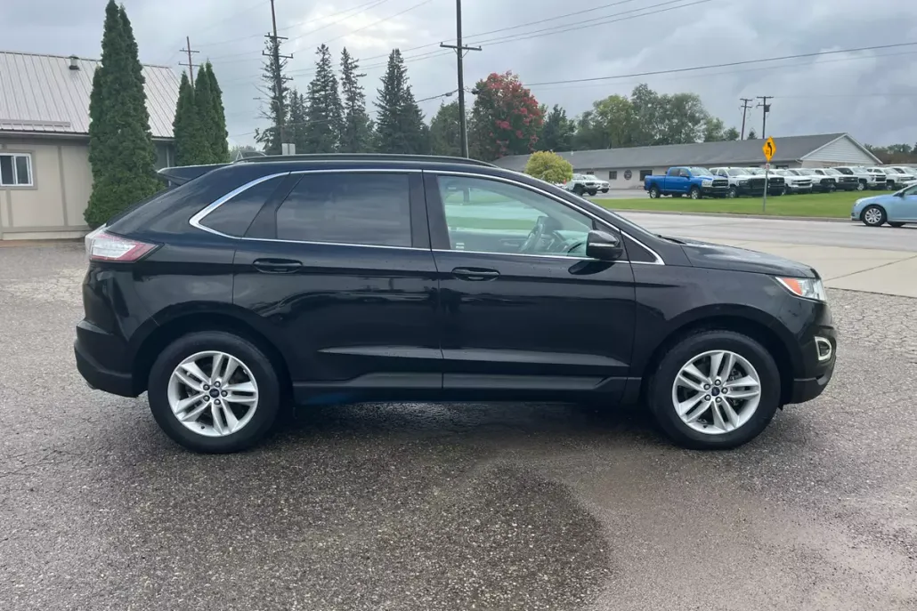 2016 Ford Edge SEL photo 1