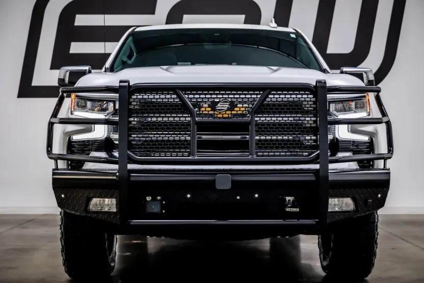 2024 Chevrolet Silverado 1500 High Country photo 1