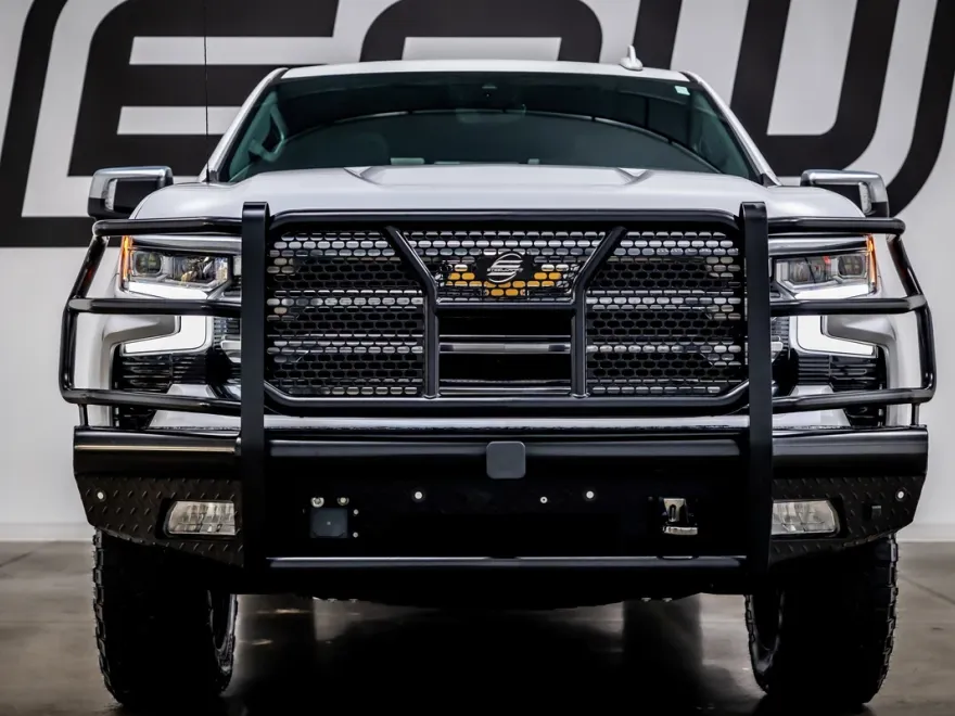 2024 Chevrolet Silverado 1500 High Country photo 1