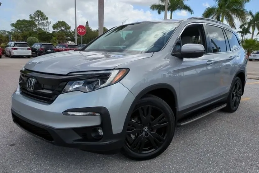 2022 Honda Pilot Special Edition photo 1