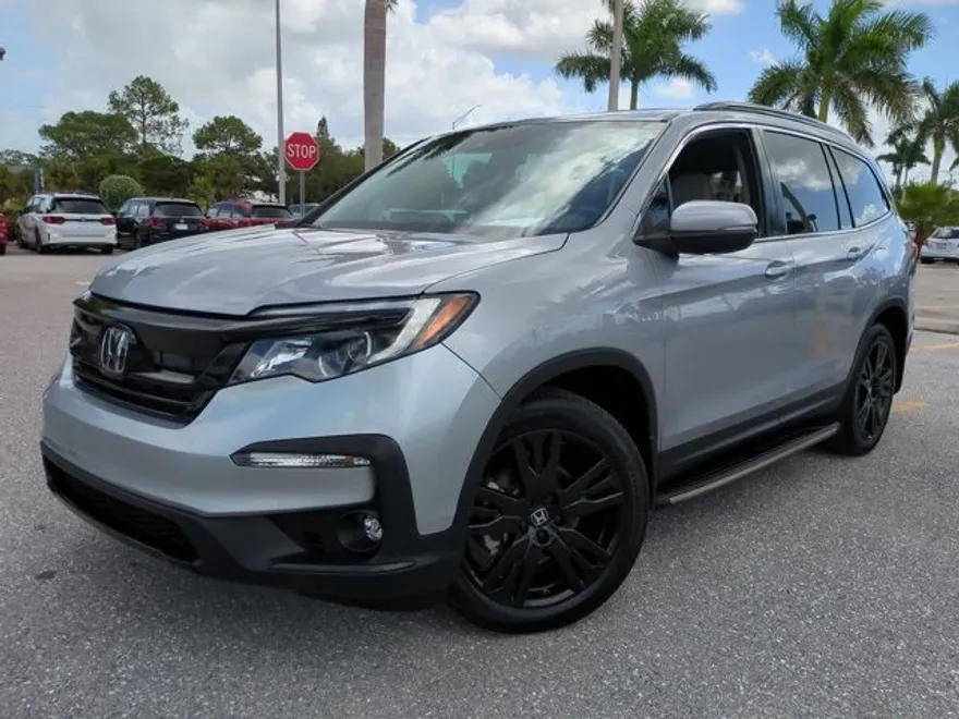 2022 Honda Pilot Special Edition photo 1