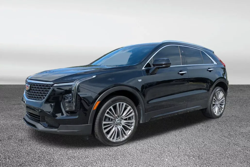 2024 Cadillac XT4 Premium Luxury photo 1
