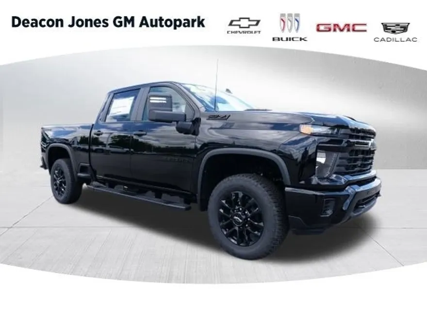 2025 Chevrolet Silverado 2500HD Custom photo 1