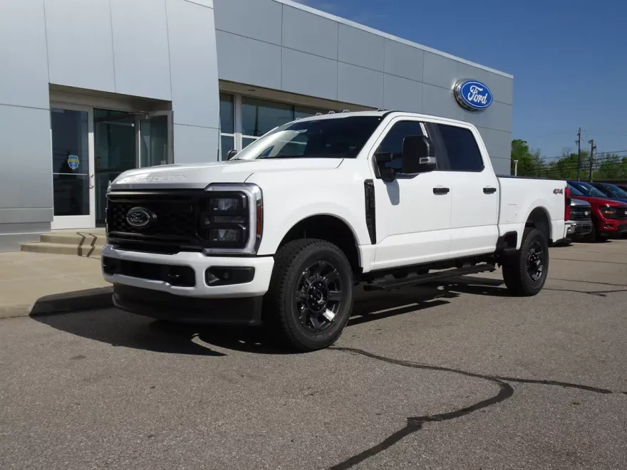 2025 Ford F-250 XL photo 1