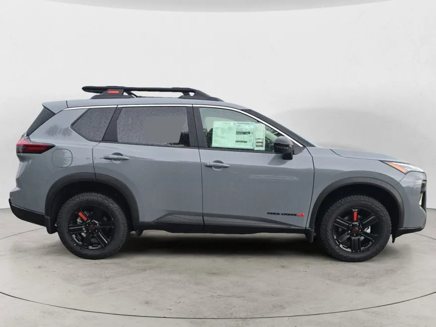 2026 Nissan Rogue SV photo 1