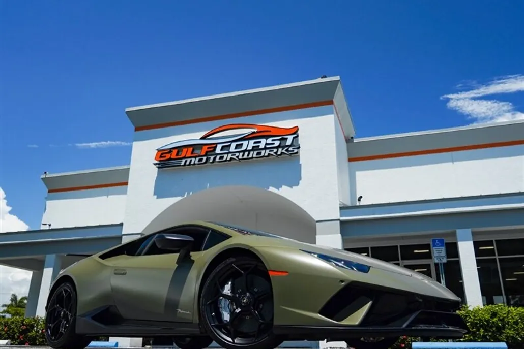 2018 Lamborghini Huracan Performante photo 1