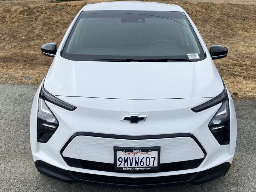 2022 Chevrolet Bolt EV 1LT photo 1