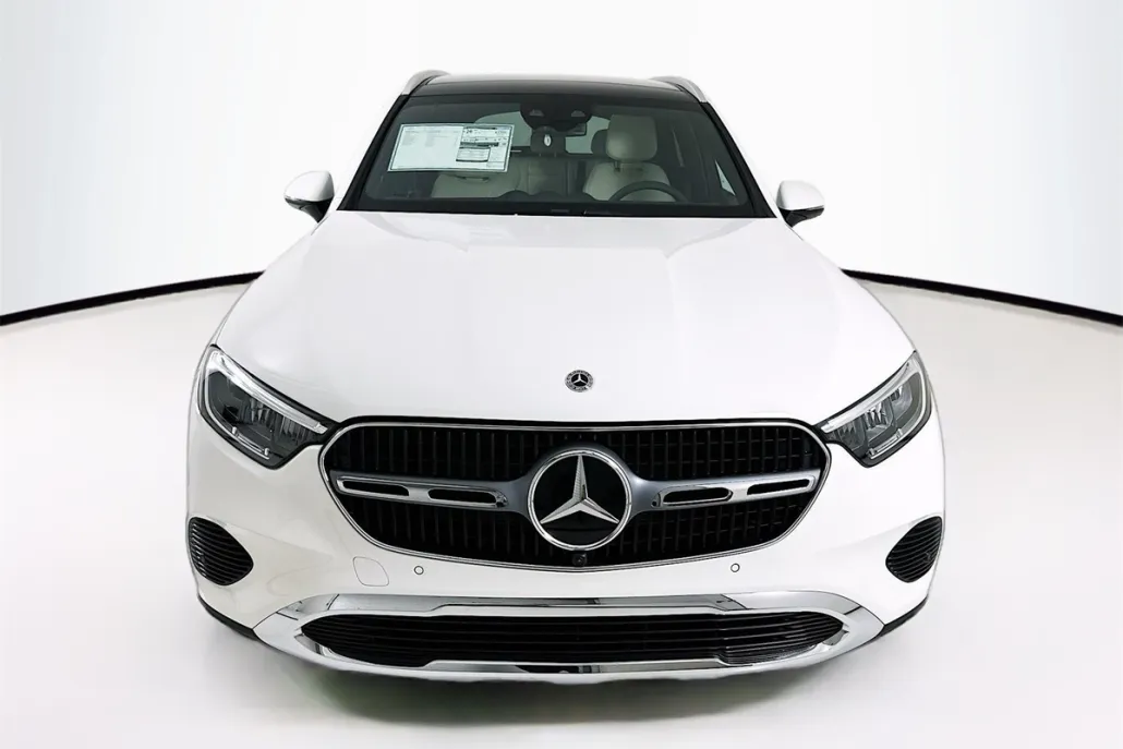 2026 Mercedes Benz GLC 300 4MATIC photo 1