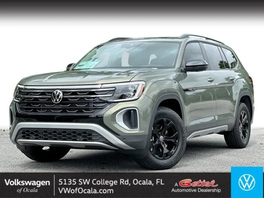2025 Volkswagen Atlas Peak Edition SE photo 1