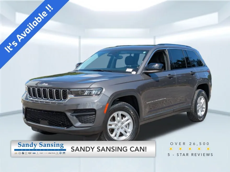 2022 Jeep Grand Cherokee Laredo photo 1
