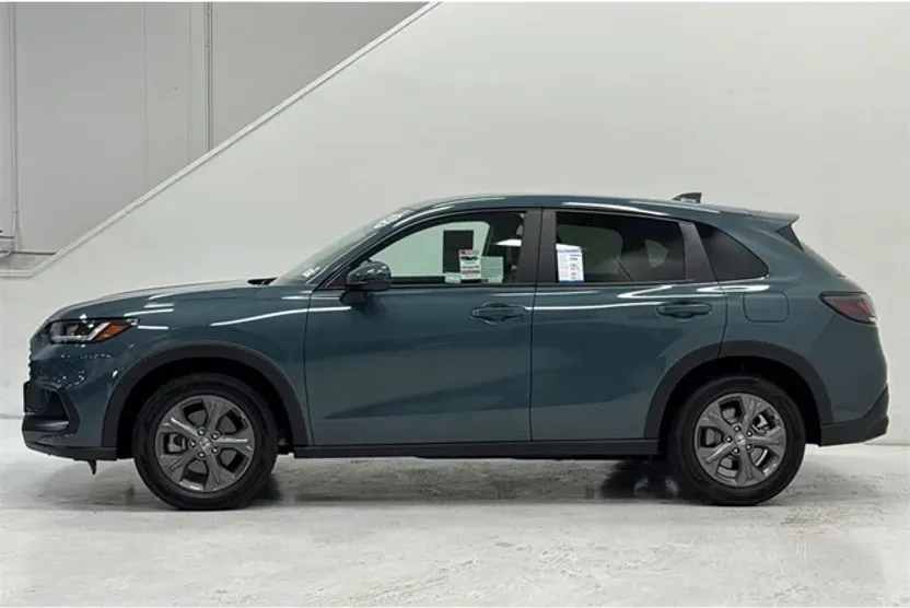 2026 Honda HR-V LX photo 1