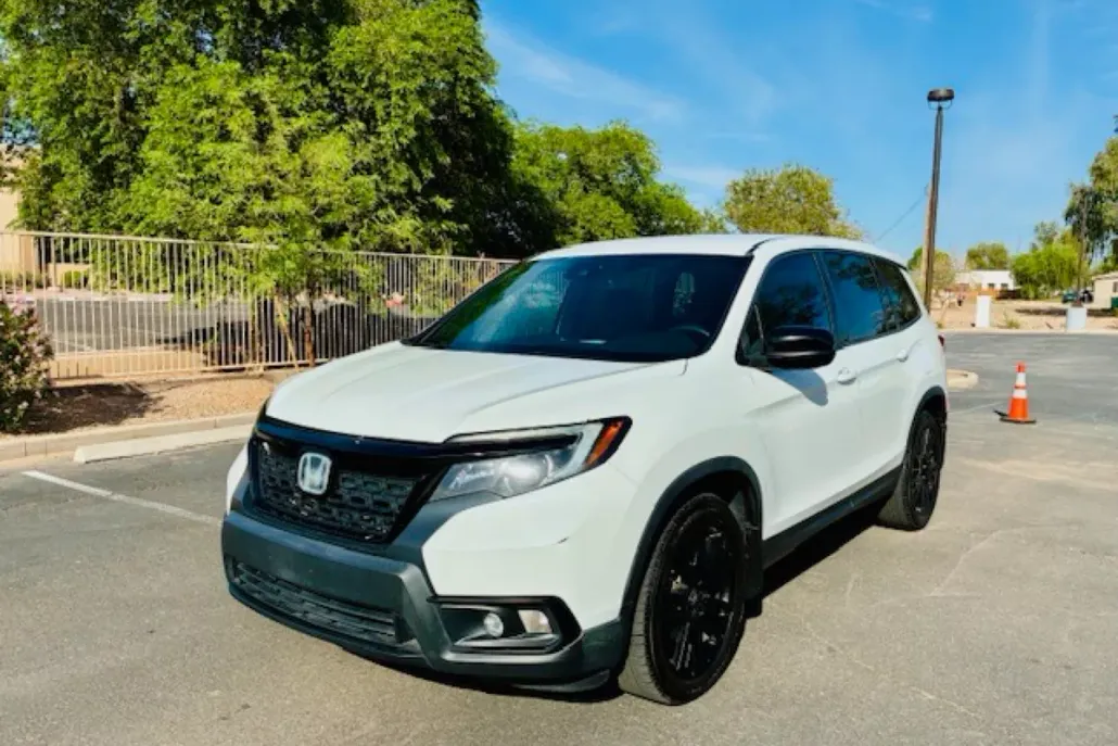2021 Honda Passport Sport photo 1