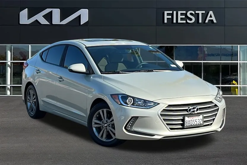 2017 Hyundai Elantra Value Edition photo 1