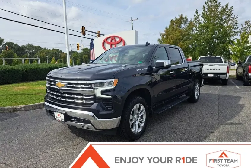 2022 Chevrolet Silverado 1500 LTZ photo 1