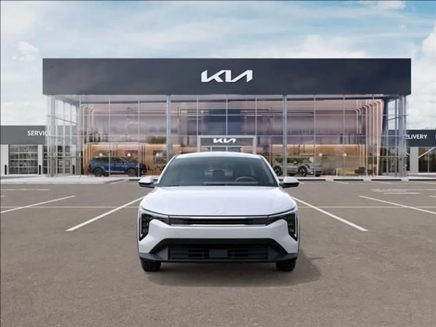 2025 Kia K4 LX photo 1
