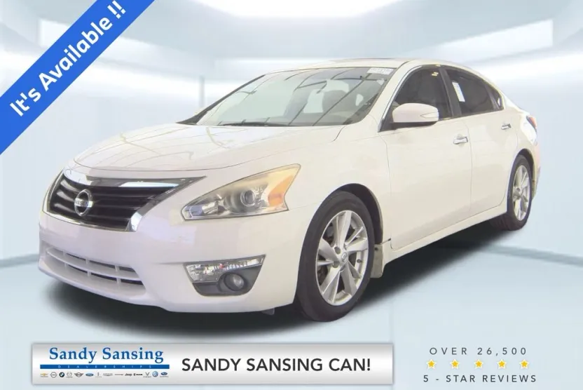 2015 Nissan Altima 2.5 SV photo 1