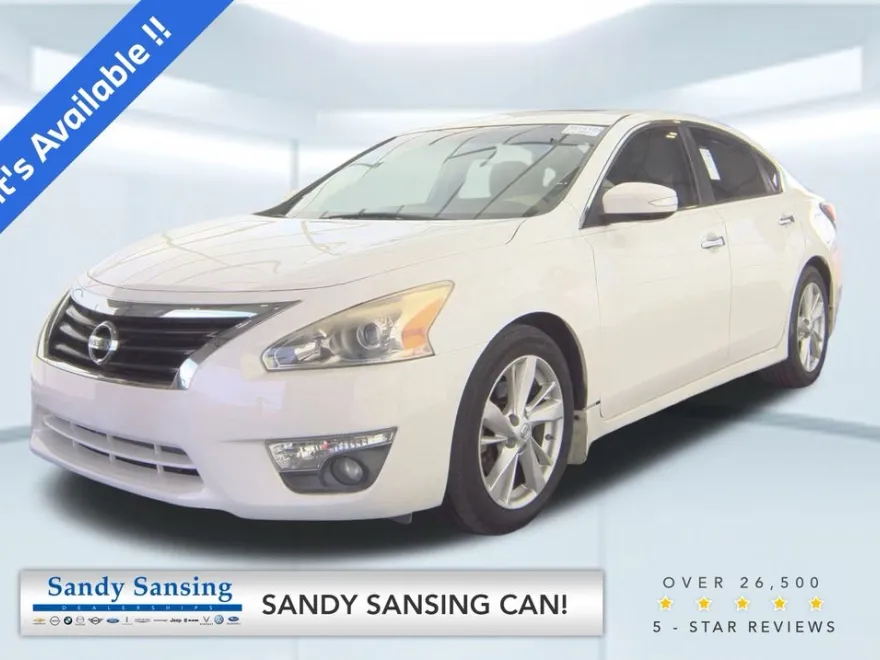 2015 Nissan Altima 2.5 SV photo 1