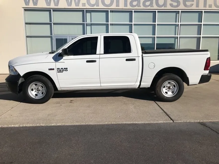 2021 Ram 1500 Classic photo 1