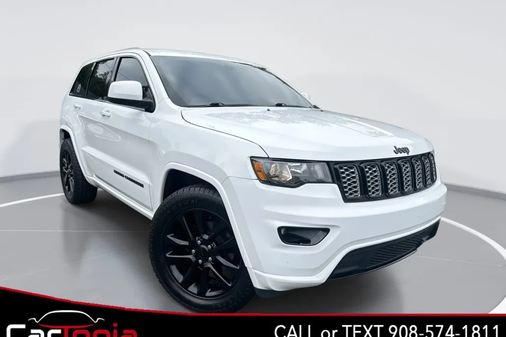 2020 Jeep Grand Cherokee Altitude photo 1