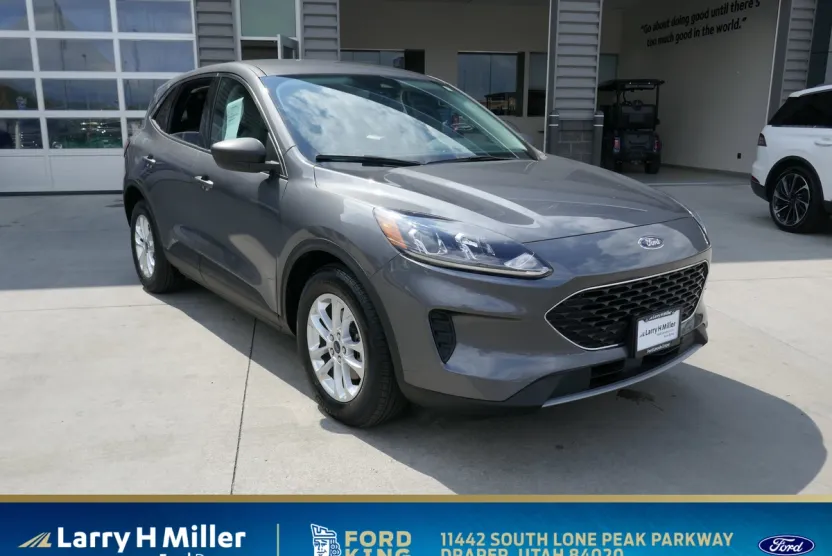 2022 Ford Escape SE Hybrid photo 1