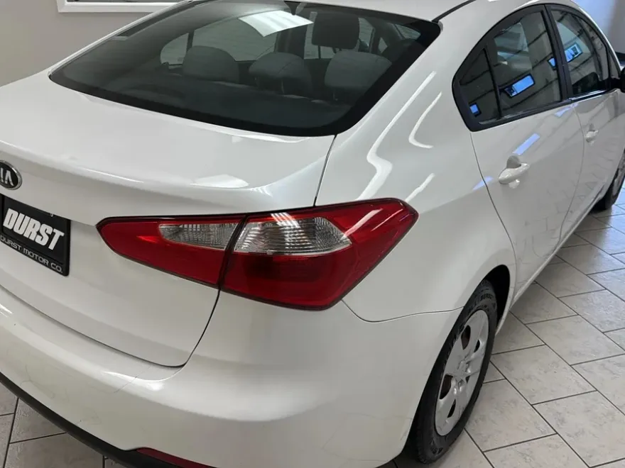 2015 Kia Forte LX photo 1