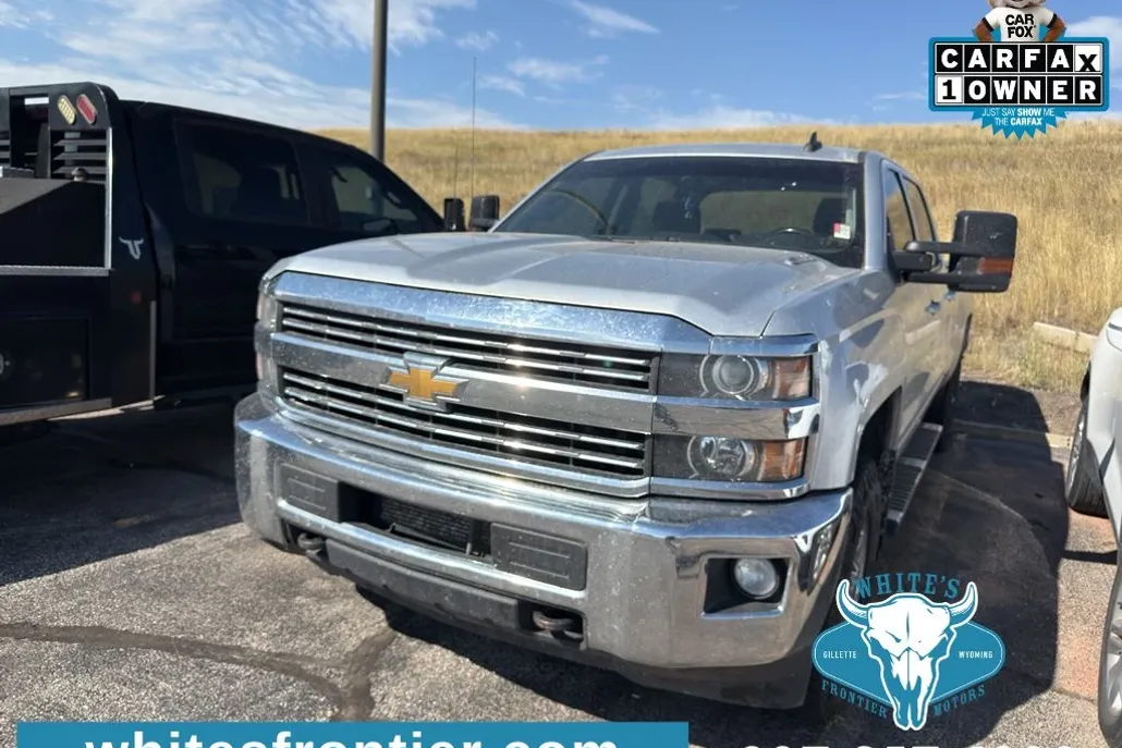 2015 Chevrolet Silverado 3500HD LT photo 1