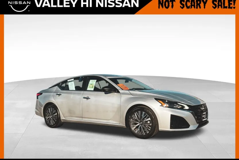 2024 Nissan Altima 2.5 SV photo 1