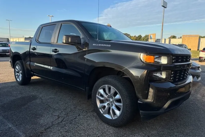 2020 Chevrolet Silverado 1500 Custom photo 1