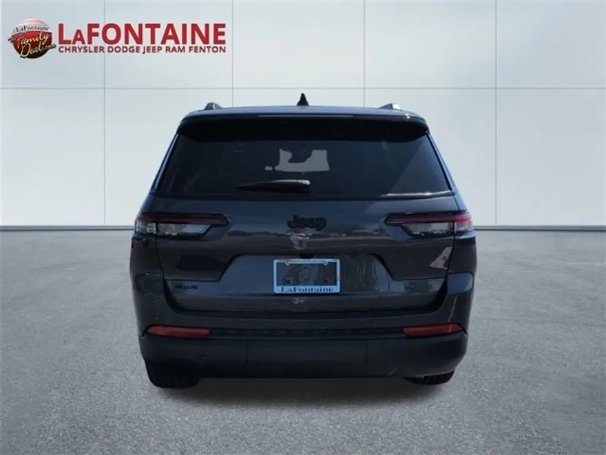 2025 Jeep Grand Cherokee Altitude X photo 1