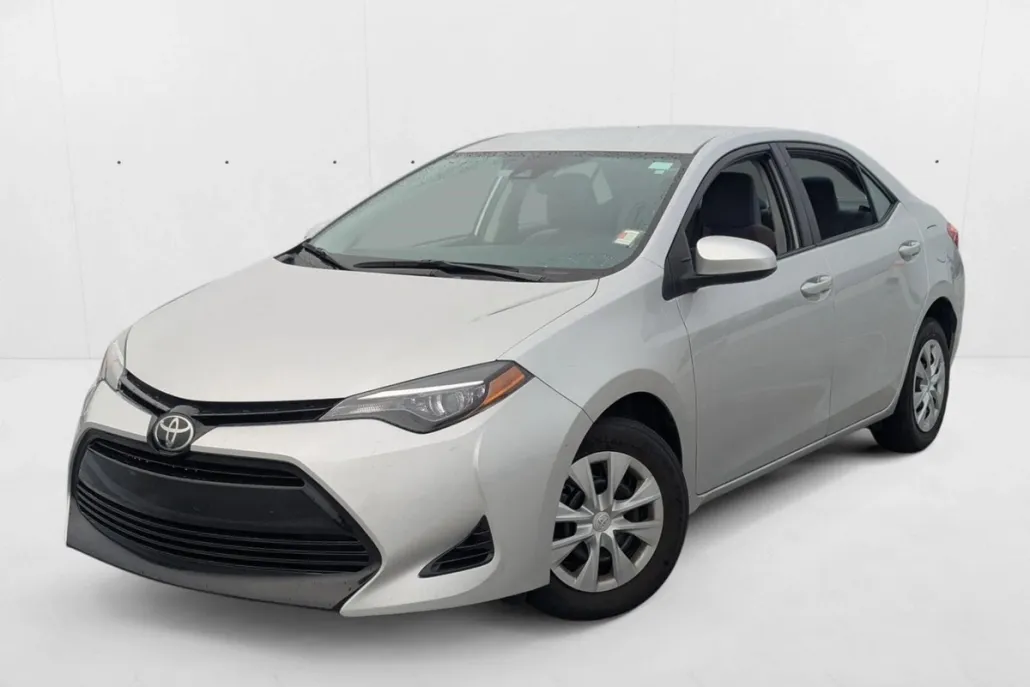 2018 Toyota Corolla L photo 1