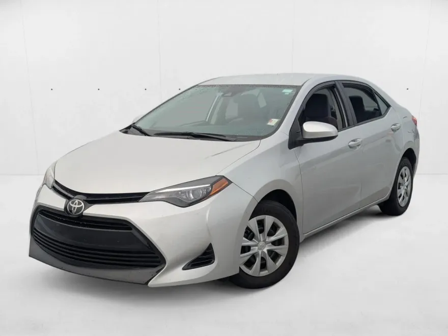 2018 Toyota Corolla L photo 1