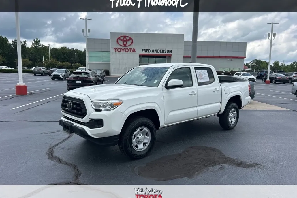 2023 Toyota Tacoma SR V6 photo 1