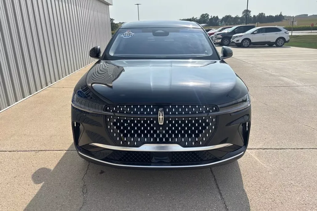 2024 Lincoln Nautilus Premiere photo 1