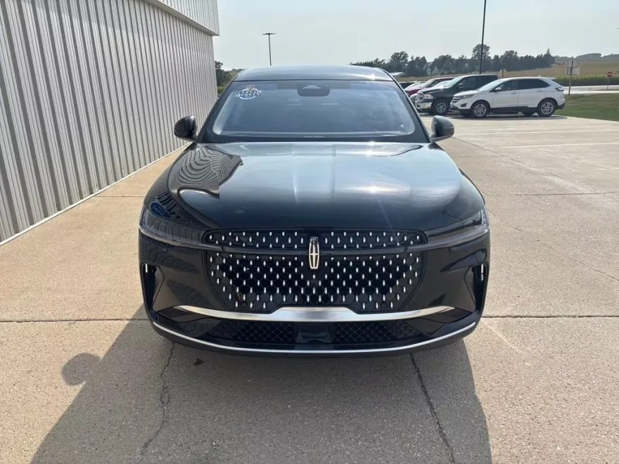 2024 Lincoln Nautilus Premiere photo 1