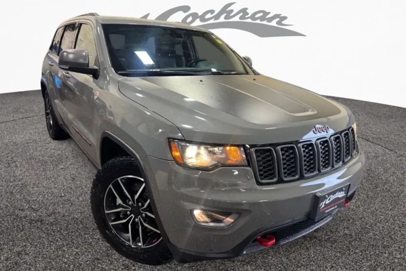 2021 Jeep Grand Cherokee Trailhawk photo 1