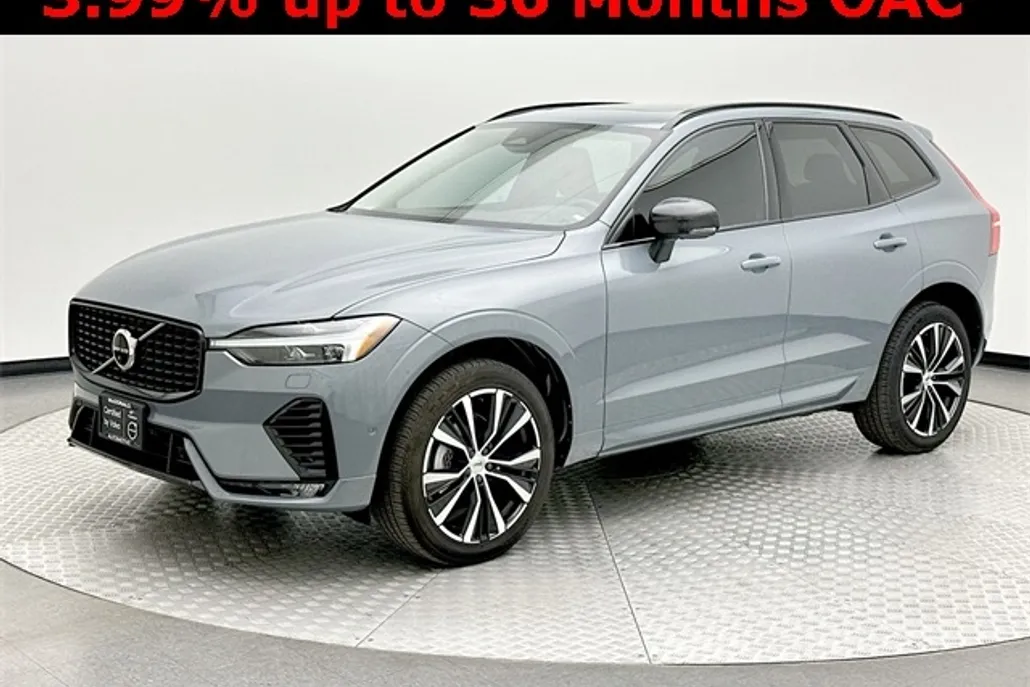 2023 Volvo XC60 B5 Plus photo 1