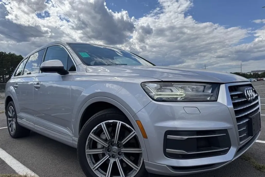 2019 Audi Q7 Premium Plus photo 1