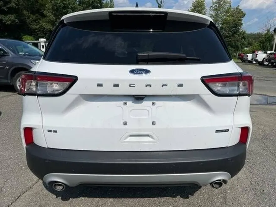 2021 Ford Escape Hybrid SE photo 1