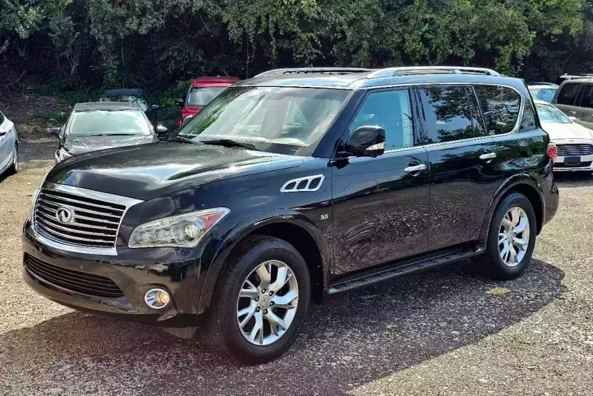 2014 Infiniti QX80 photo 1